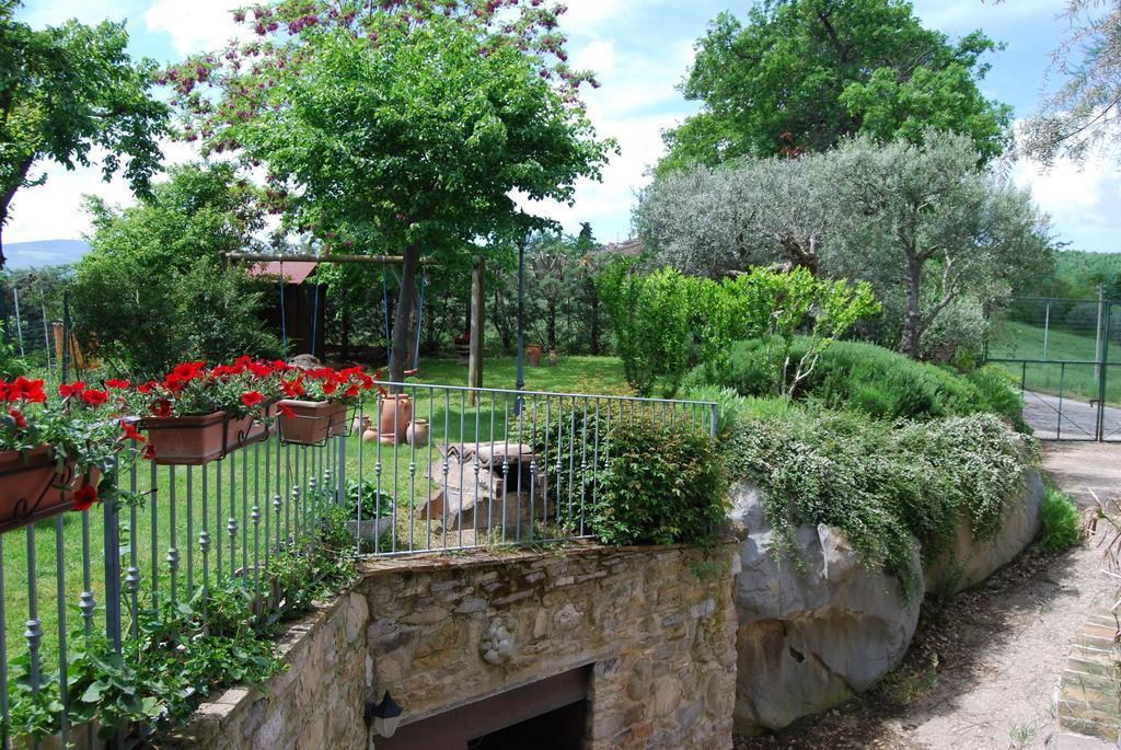 Casale Il Cerqueto Bed and Breakfast San Severino Marche Rum bild