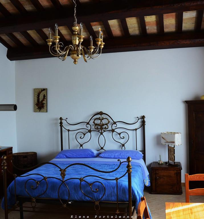 Casale Il Cerqueto Bed and Breakfast San Severino Marche Exteriör bild